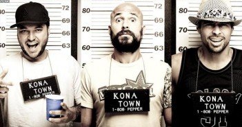 Pepper Comes Back Home For Kona Town Show Pepper-Kona-Town